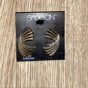 NOS Vintage SASSON Clip On Earrings Retro Gold  80s 90s 00s
